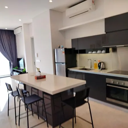 Lucentia Residence Has An Amazing Pool Kuala Lumpur Luaran gambar