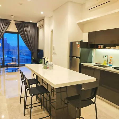 Lucentia Residence Has An Amazing Pool Kuala Lumpur Luaran gambar