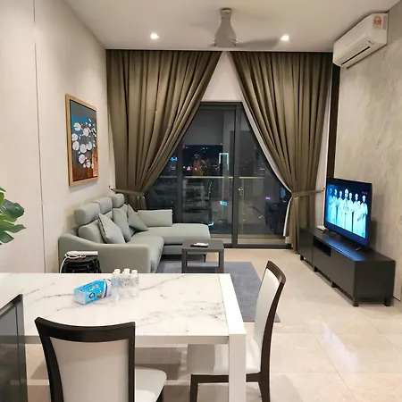 Lucentia Residence Has An Amazing Pool Kuala Lumpur Luaran gambar