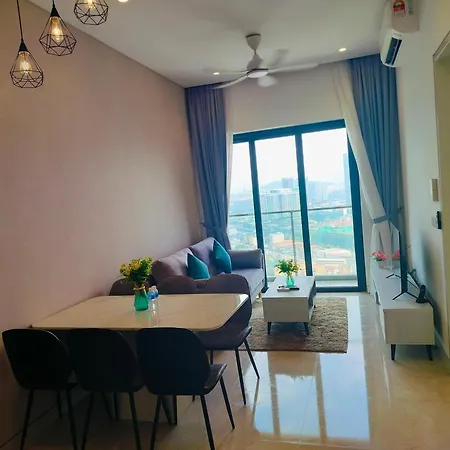 Lucentia Residence Has An Amazing Pool Kuala Lumpur Luaran gambar