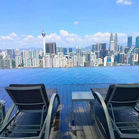 Lucentia Residence Has An Amazing Pool Kuala Lumpur Luaran gambar
